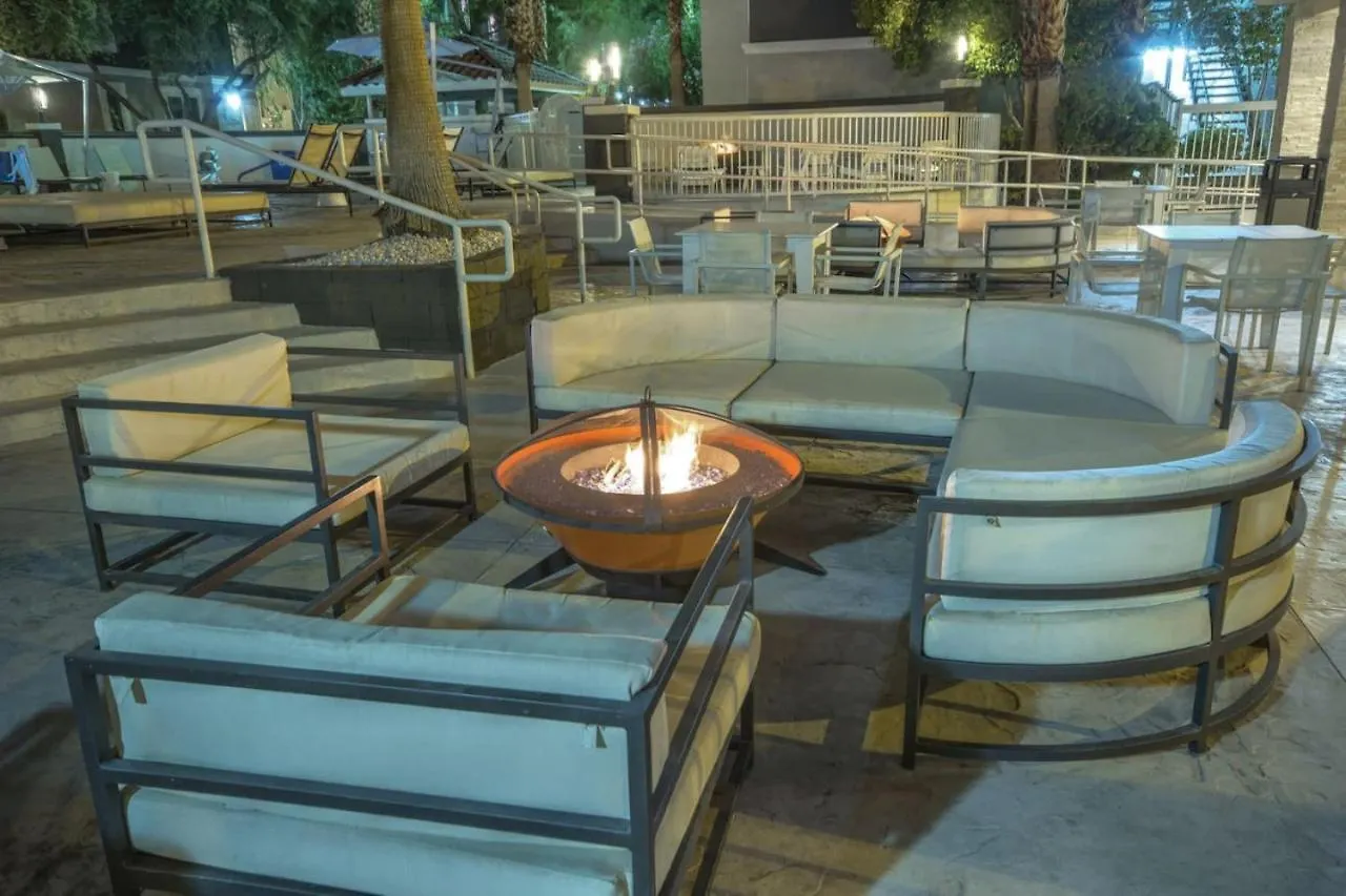 Beautiful Hotel In Desert Rose Resort - 2Bd Sleeps Las Vegas Сasa de vacaciones
