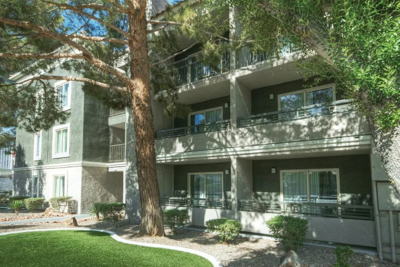Beautiful Hotel In Desert Rose Resort - 2Bd Sleeps Las Vegas