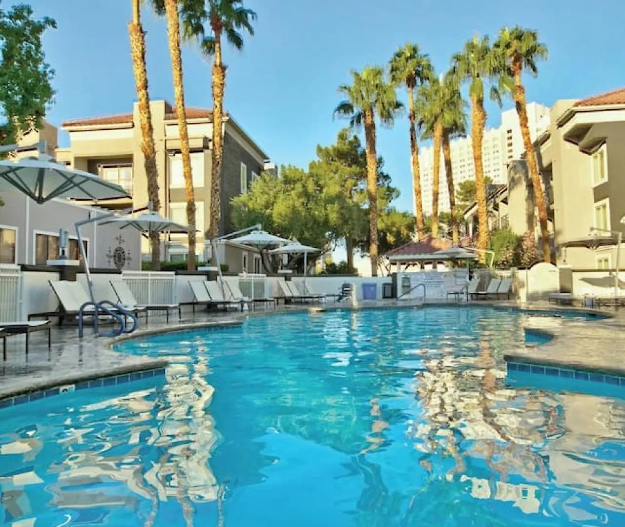 Beautiful Hotel In Desert Rose Resort - 2Bd Sleeps Las Vegas